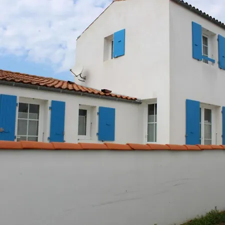 Сasa de vacaciones Maison de village avec jardin clos, 6 couchages, Saint Denis d'Oléron - FR-1-246A-53