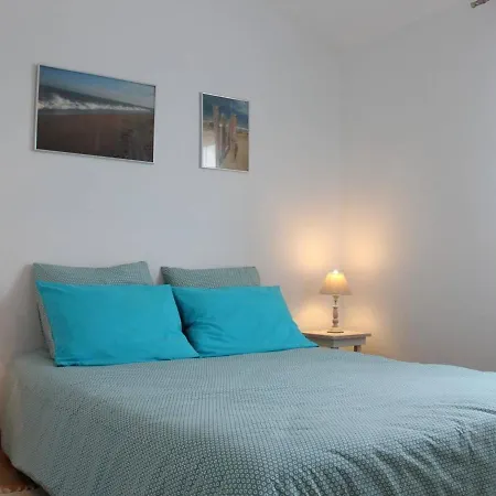 בית נופש Maison De Village Avec Jardin Clos, 6 Couchages, Saint Denis D'Oleron - Fr-1-246A-53 *